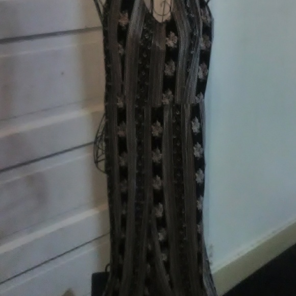 Romper - Picture 2 of 3